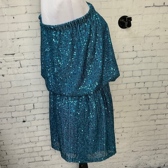 Sofia Women Turquoise Sequin Mini Strapless Dress Drop Waist Blouson One Size T1 - Picture 5 of 12